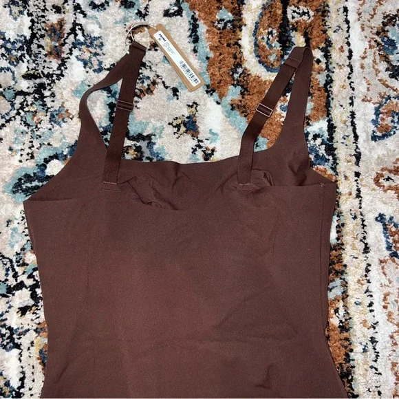 Skims Nakes bodysuit